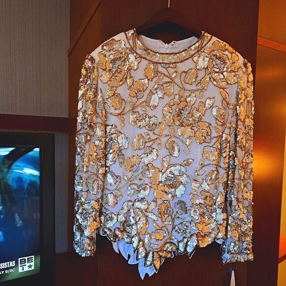 Blouse    - Picture 1 of 15